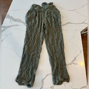 American Eagle Olive Pants